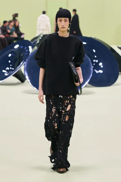 Look 44